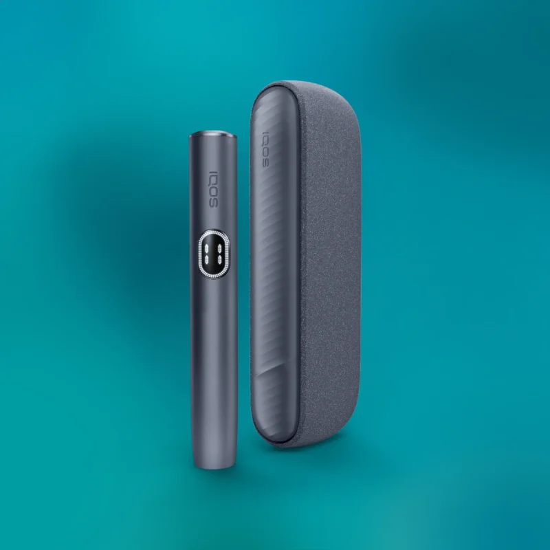 IQOS ILUMA i Standard Midnight Black — holder and pocket charger set — buy Dubai UAE